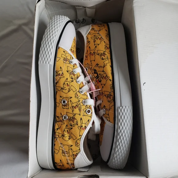 Pokémon x Fila Classic kicks B. Size M8.5. "S.Korea exclusive" sneakers - Picture 6 of 9